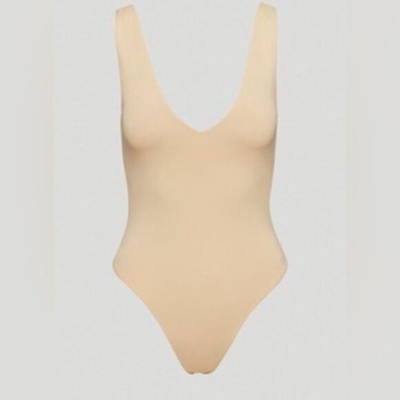 Aritizia Babaton Contour V-Neck Bodysuit Tan Large - Picture 1 of 6